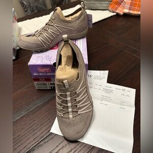 Skechers Women's Taupe Sneakers